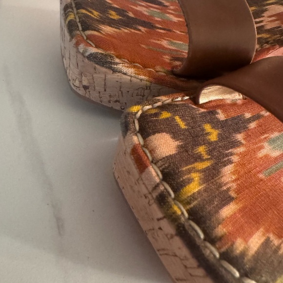 NWOT Sam Edelman Tan Wedge Sandals SIZE 6.5 - Picture 4 of 4